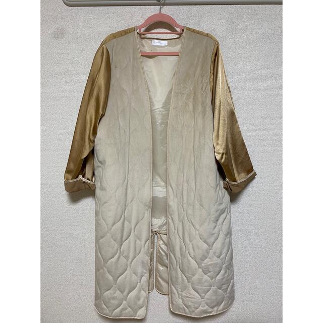 lawgy(ラウジー)の⚠️しょーこ様専用  Amiur vintage satin gown coat レディースのジャケット/アウター(ガウンコート)の商品写真