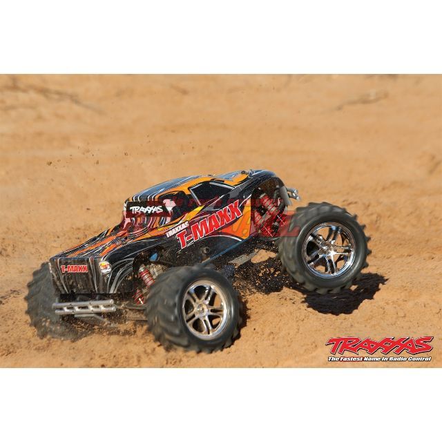 トラクサス T-Maxx クラシック（ブラック） RTR モンスタートラック エンタメ/ホビーのおもちゃ/ぬいぐるみ(ホビーラジコン)の商品写真