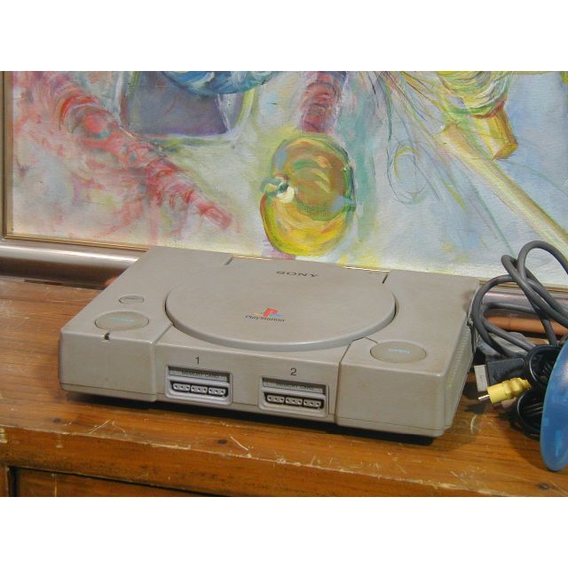 プレイステーション SONY SCPH-7000 ゲームソフト5本付 ほろ プレイステーション SONY SCPH-7000 ゲームソフト5本付 ほろ
