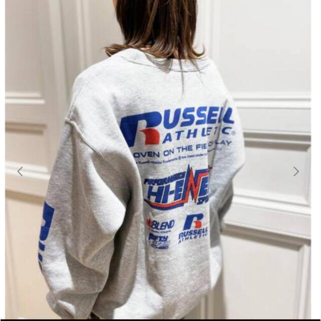 DEUXIEME CLASSE(ドゥーズィエムクラス)の完売　RUSSEL ATHLETICSバックプリントスウェット　グレー  レディースのトップス(トレーナー/スウェット)の商品写真