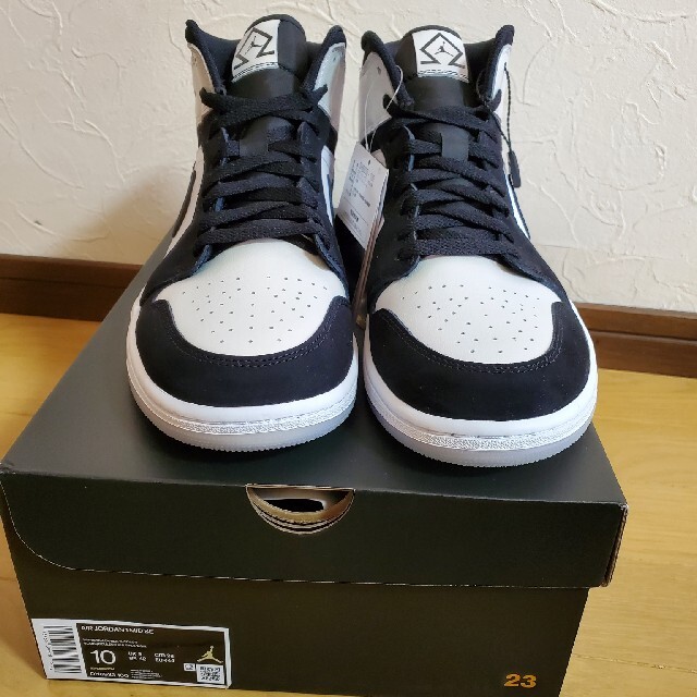 NIKE(ナイキ)のNike Air Jordan 1 Mid "Omega/Black/White メンズの靴/シューズ(スニーカー)の商品写真