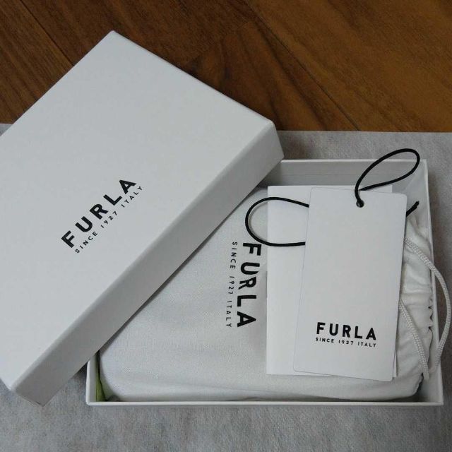 Furla(フルラ)の【新品】フルラ BABYLON M COMPACT WALLET グレー×ピンク レディースのファッション小物(財布)の商品写真