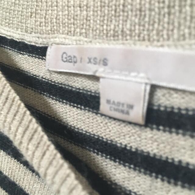 GAP(ギャップ)の長袖　細ボーダー　ニット　モカベージュ　ブラック レディースのトップス(ニット/セーター)の商品写真