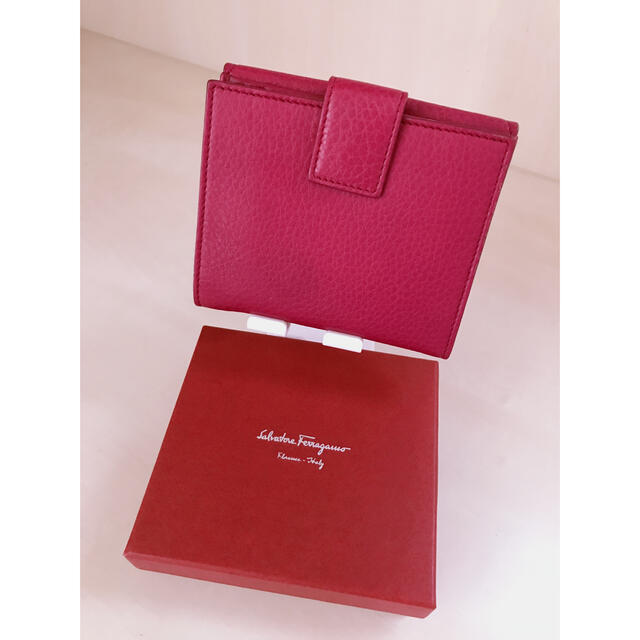 美品♡Ferragamo♡2つ折り財布♡ピンク♡リボン‥.*。.:＊