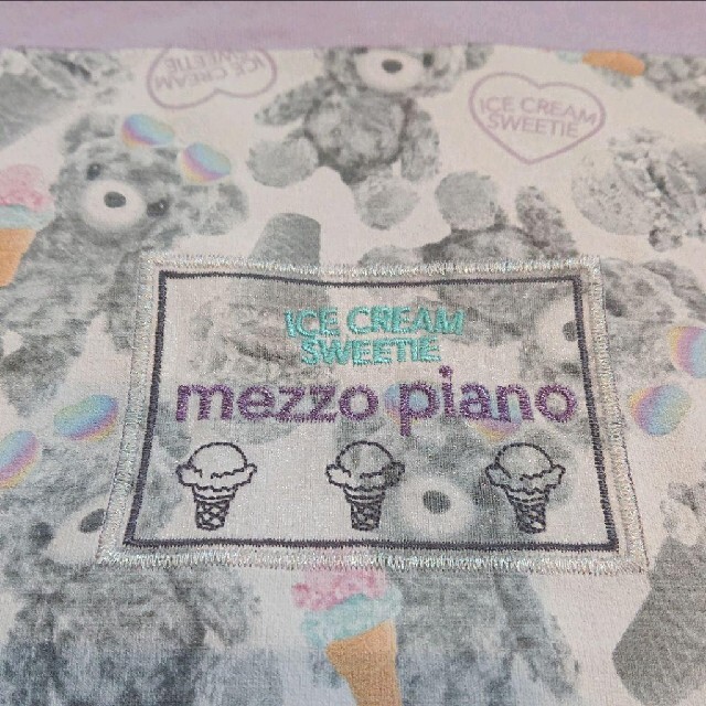 mezzo piano - メゾピアノ☆アイス×クマフォトプリントチュールフリルT