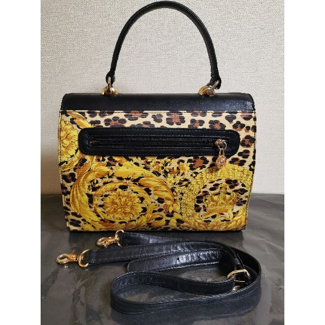 Gianni Versace(ジャンニヴェルサーチ)のベルサーチバッグ正規品 レディースのバッグ(ハンドバッグ)の商品写真