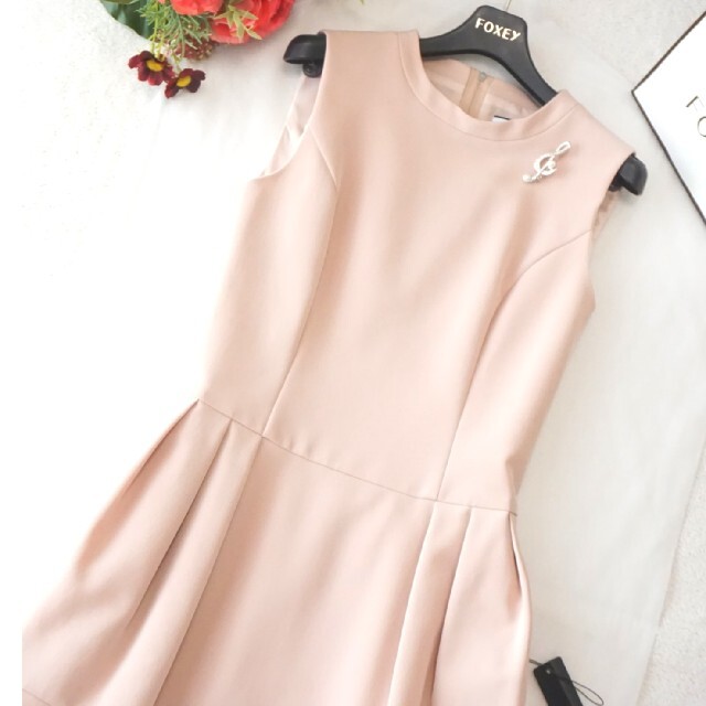 フォクシー♡タックコクーンワンピース - coastalcareeracademy.com