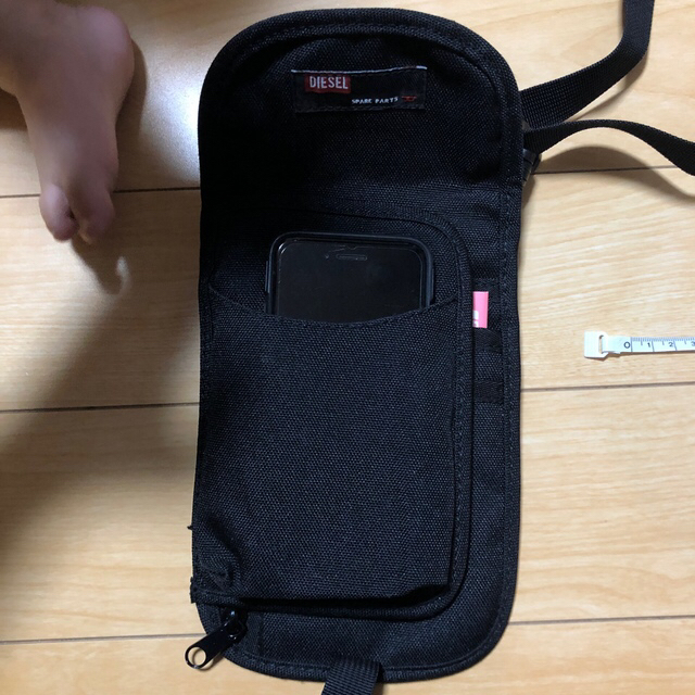 DIESEL(ディーゼル)のショルダーバック メンズのバッグ(ショルダーバッグ)の商品写真