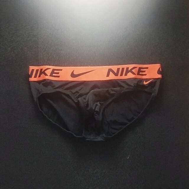 NIKE(ナイキ)の3色セット   NIKE　メンズ　ブリーフ　M(日本人サイズL） メンズのアンダーウェア(その他)の商品写真