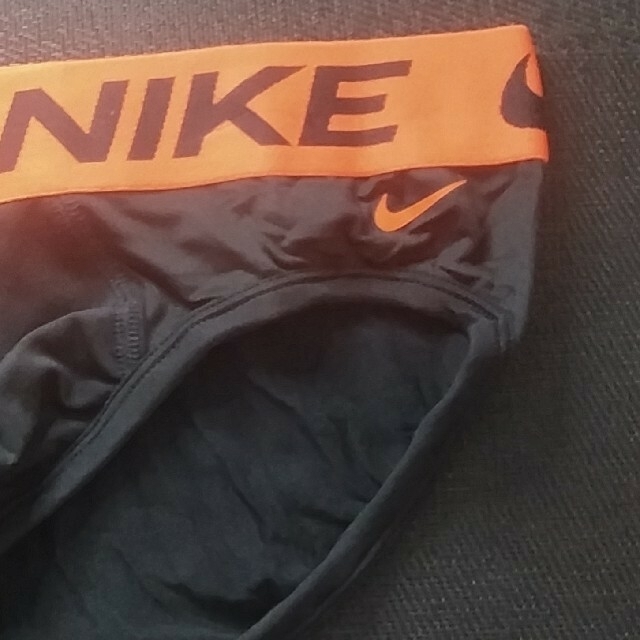 NIKE(ナイキ)の3色セット   NIKE　メンズ　ブリーフ　M(日本人サイズL） メンズのアンダーウェア(その他)の商品写真