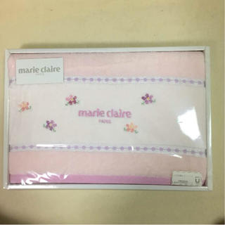 マリクレール(Marie Claire)の☆新品☆マリクレールのバスタオル 1枚 かわいいお花☆(タオル/バス用品)