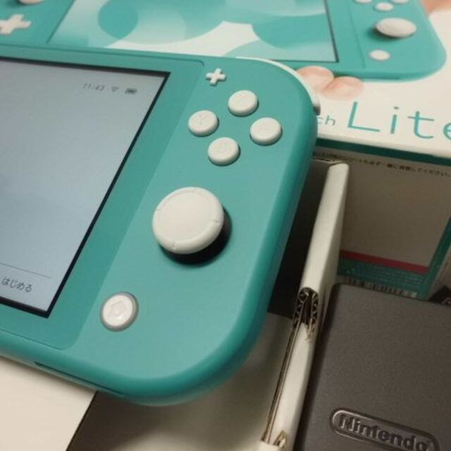 Nintendo Switch(ニンテンドースイッチ)のNintendo Switch Lite Turquoise エンタメ/ホビーのゲームソフト/ゲーム機本体(携帯用ゲーム機本体)の商品写真