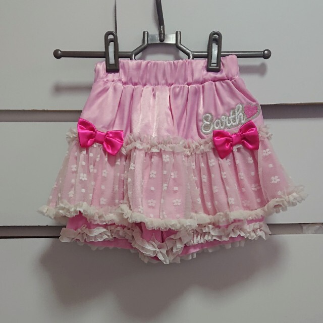 EARTHMAGIC(アースマジック)のレーススカパン キッズ/ベビー/マタニティのキッズ服女の子用(90cm~)(スカート)の商品写真