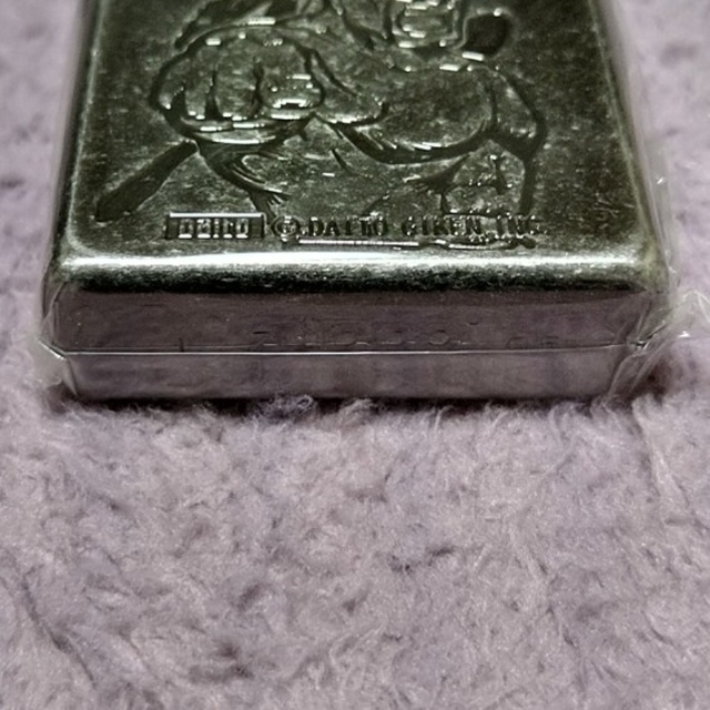 ZIPPO(ジッポー)のzippo パチスロ 押忍番長 薫先生 銀仕上げ メンズのファッション小物(タバコグッズ)の商品写真