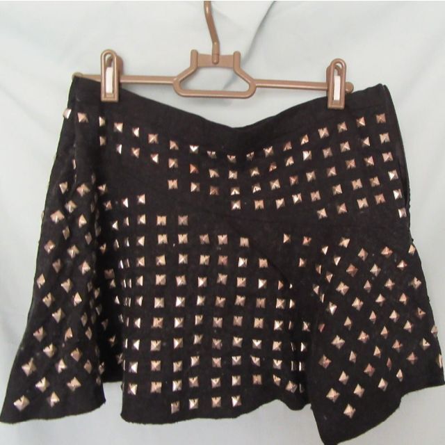 TRF　メタルスカート　ミニ　中古　Mサイズ レディースのスカート(ミニスカート)の商品写真