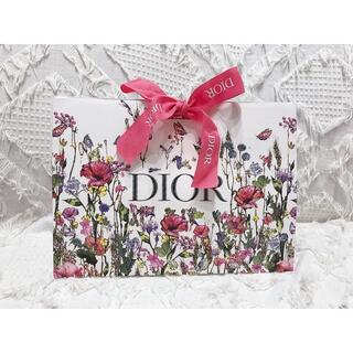 Dior ディオール　バレンタイン限定　ギフトラッピング　ショッパー