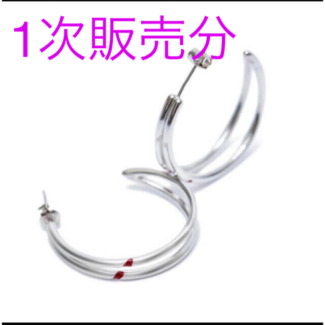 防弾少年団(BTS)(ボウダンショウネンダン)のジミン　BTS [JIMIN] RED CARVING EARRING  エンタメ/ホビーのタレントグッズ(アイドルグッズ)の商品写真