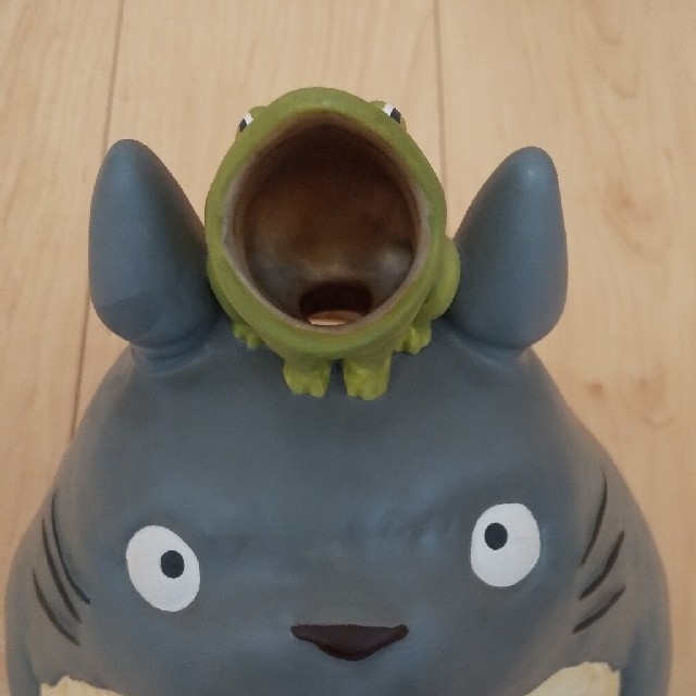 ジブリ となりのトトロ 蚊取り線香ケース トトロとカエルの通販 by