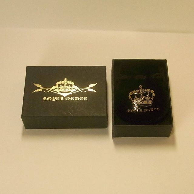 美品 ROYAL ORDER ロイヤルオーダー シルバー925 スターピアス 星