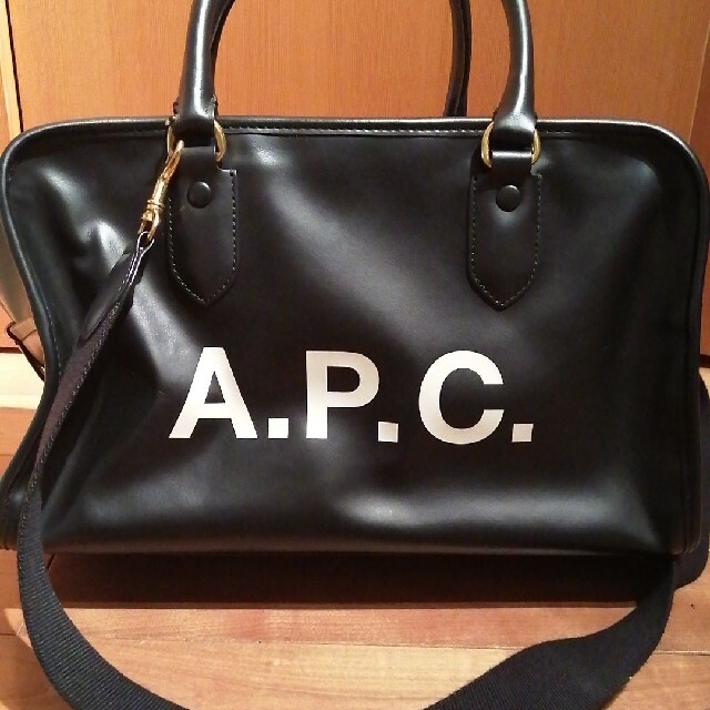 ショルダーバッグ【最高級　Sac Paule】A.P.C.アーペーセー ショルダー　バッグ　ロゴ