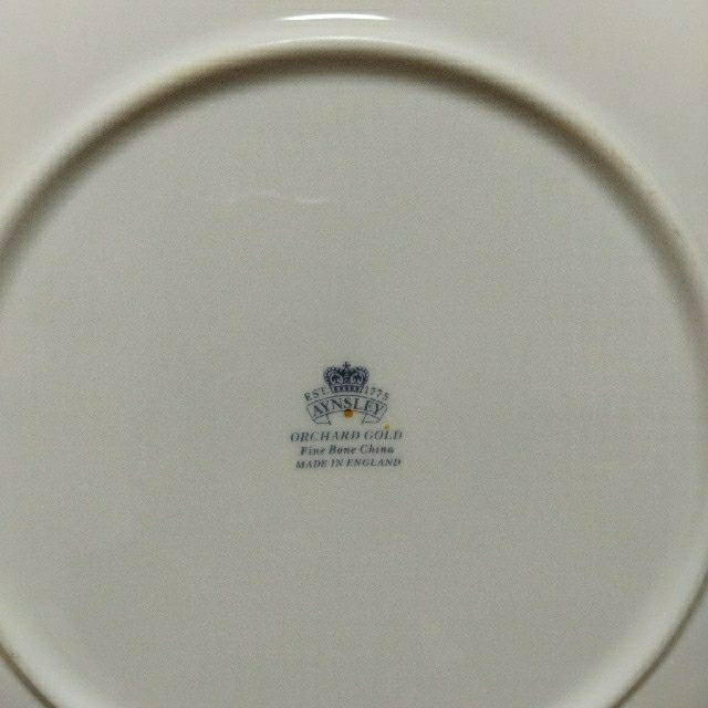 Aynsley China(エインズレイ)のエインズレイ aynsley オーチャードゴールド インテリア/住まい/日用品のキッチン/食器(食器)の商品写真