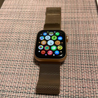 アップルウォッチ(Apple Watch)のApple Watch series4 ゴールド(腕時計(デジタル))