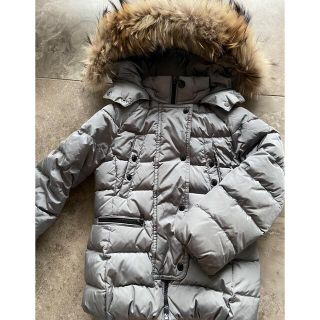 モンクレール(MONCLER)のモンクレール　ダウンジャケット　ダウン　6A(ジャケット/上着)