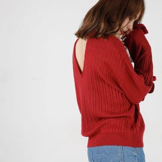 マウジー(moussy)のMOUSSY今期最新作 バックオープンリボンスリーブニット 新品(ニット/セーター)