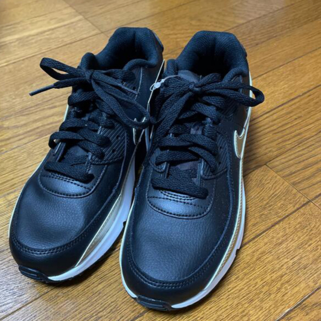 NIKE(ナイキ)のNIKE AIR MAX 90 LTR GS レディースの靴/シューズ(スニーカー)の商品写真