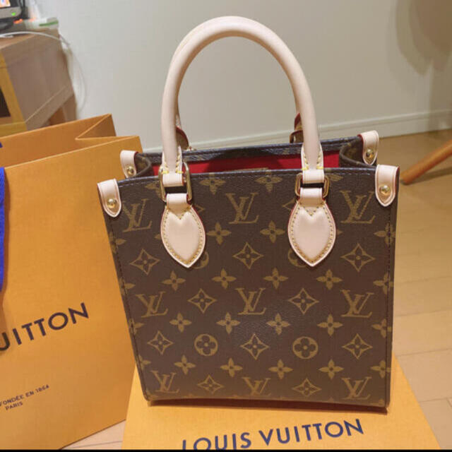 LOUIS VUITTON(ルイヴィトン)のルイヴィト　サックブラBB ❣️ レディースのバッグ(ショルダーバッグ)の商品写真