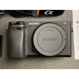 Sony α6400 ボディ SmallRig L型ブラケット 付き