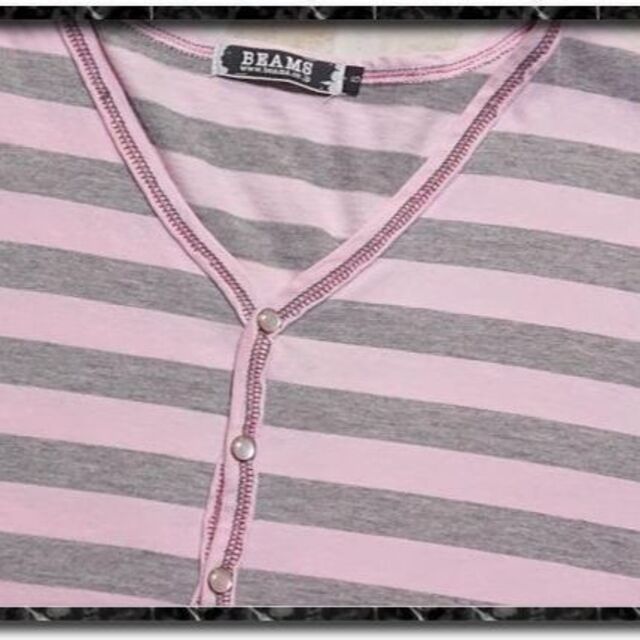 BEAMS(ビームス)のビームス　Vヘンリーネックボーダー半袖カットソー　ピンク×グレー メンズのトップス(Tシャツ/カットソー(半袖/袖なし))の商品写真