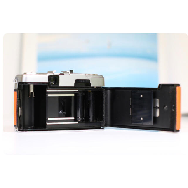 OLYMPUS(オリンパス)のオリンパス EE3 完動品 動作確認 フィルムカメラ 30日間保証 本革オレンジ スマホ/家電/カメラのカメラ(フィルムカメラ)の商品写真