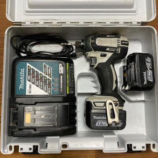 マキタ(Makita)の※最終値下げ　マキタ 充電式インパクトドライバ　TD138D ホワイト(工具/メンテナンス)