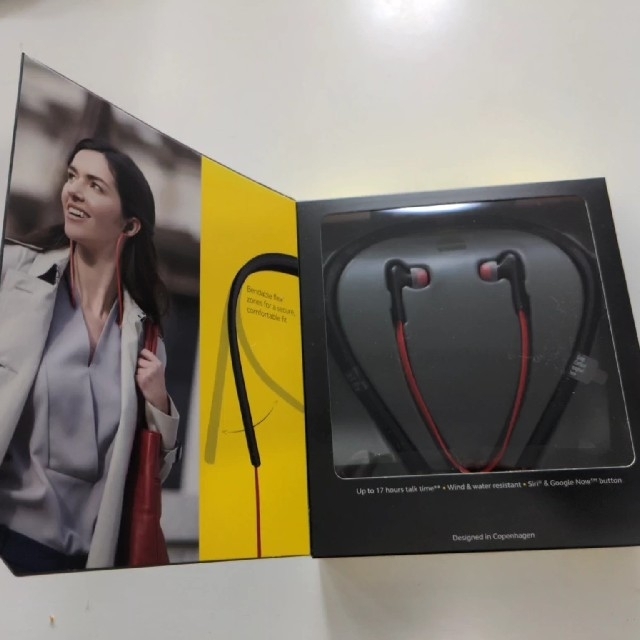 jabra Halo Smart ヘッドセット（レッド） スマホ/家電/カメラのオーディオ機器(ヘッドフォン/イヤフォン)の商品写真