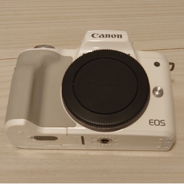 Canon EOS KISS M ボディ ホワイト