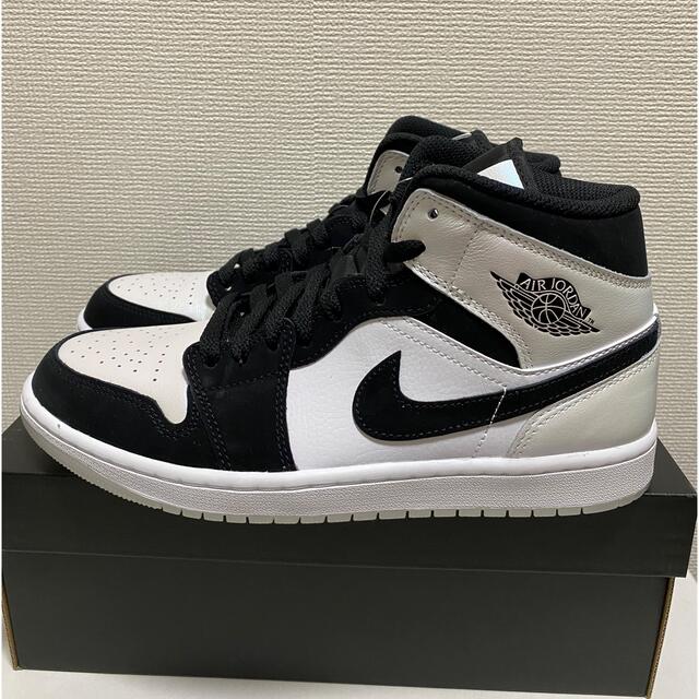 NIKE(ナイキ)のJordan1 Mid メンズの靴/シューズ(スニーカー)の商品写真