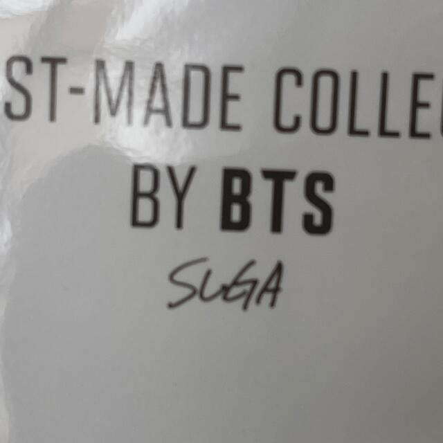 防弾少年団(BTS)(ボウダンショウネンダン)の[SUGA] GUITAR PICK NECKLACE  BTS  エンタメ/ホビーのタレントグッズ(アイドルグッズ)の商品写真