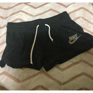 ナイキ(NIKE)のNIKE スポーツ ショートパンツ グレー(ウェア)