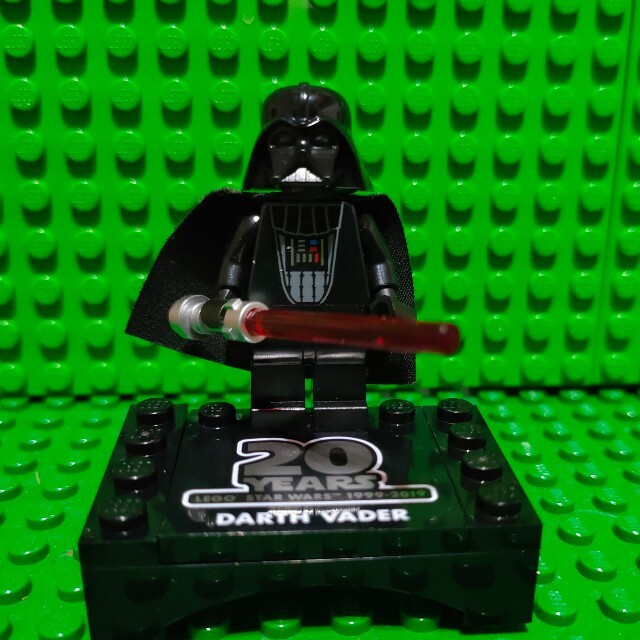 LEGO STAR WARS 20周年記念 ミニフィグ ダース・ベイダー | フリマアプリ ラクマ