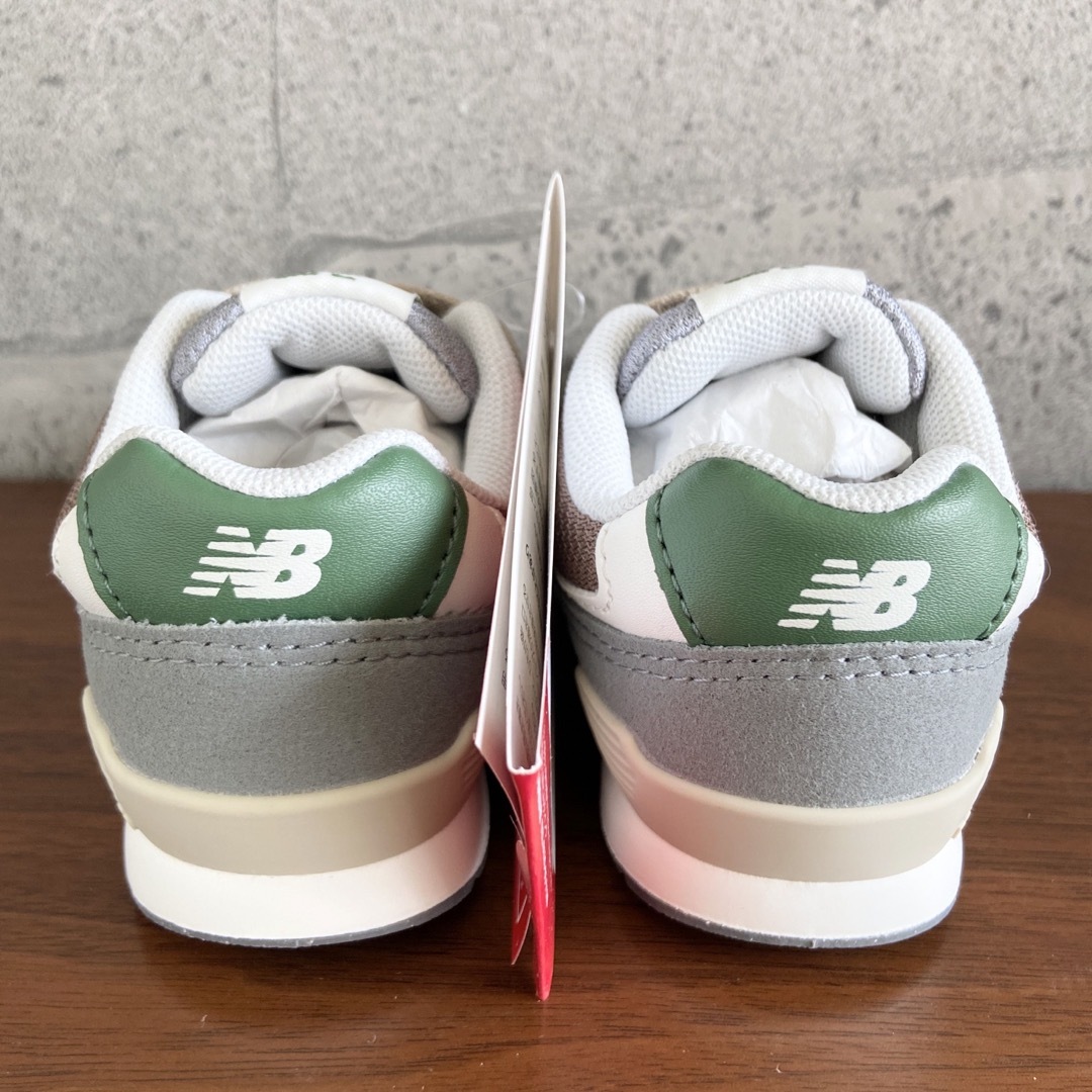 New Balance - 【新品】16センチ ブラウン×グリーン New Balance - 【新品】16センチ ブラウン×グリーン