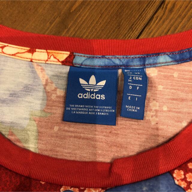 adidas(アディダス)のadidasオリジナル　上下セットアップ スポーツ/アウトドアのトレーニング/エクササイズ(トレーニング用品)の商品写真