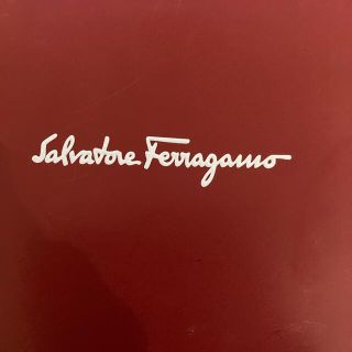 サルヴァトーレフェラガモ(Salvatore Ferragamo)の【新品】Ferragamoハンカチ　フェラガモハンカチ　ミニスカーフ(ハンカチ)