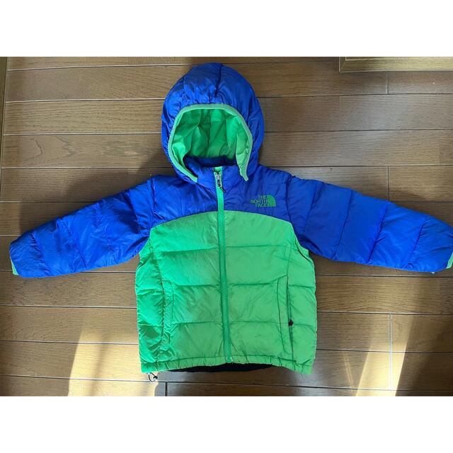 THE NORTH FACE(ザノースフェイス)のノースフェイス　キッズ　ダウンジャケット　100 グリーン キッズ/ベビー/マタニティのキッズ服男の子用(90cm~)(ジャケット/上着)の商品写真