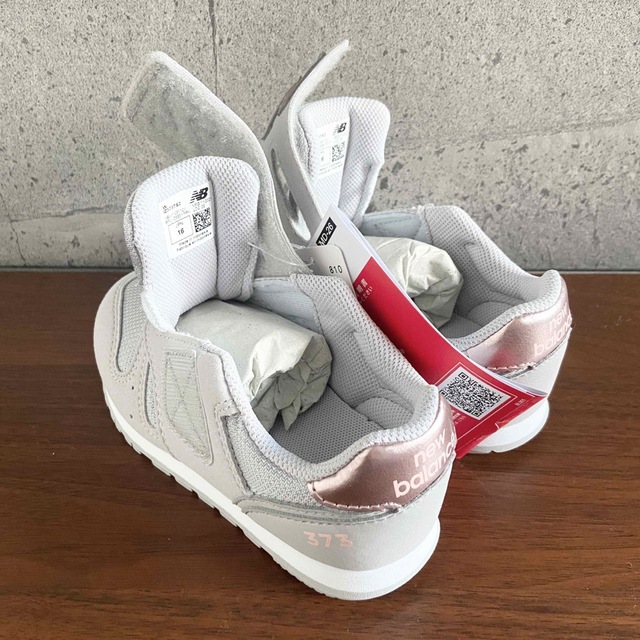 New Balance - 【新品】16センチ グレー×ピンク ニューバランス New Balance - 【新品】16センチ グレー×ピンク ニューバランス