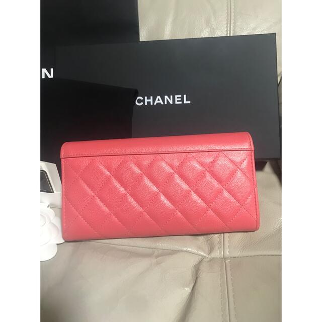 CHANEL(シャネル)のCHANEL ダブルココロングウォレット シャネル　CHANEL マトラッセ レディースのファッション小物(財布)の商品写真