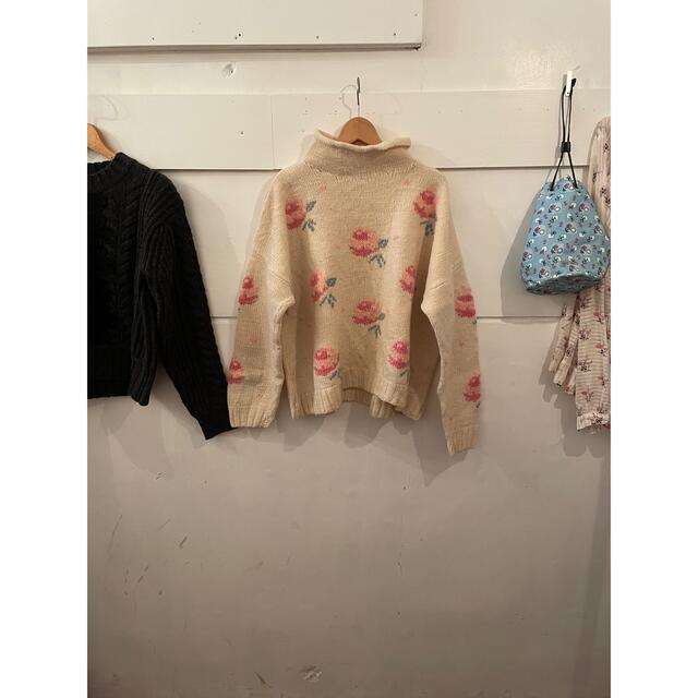 us vintage flower knit.