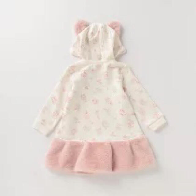 【新品未使用】裏起毛 ウサ耳つきスイーツ柄ワンピース 【新品未使用】裏起毛 ウサ耳つきスイーツ柄ワンピース