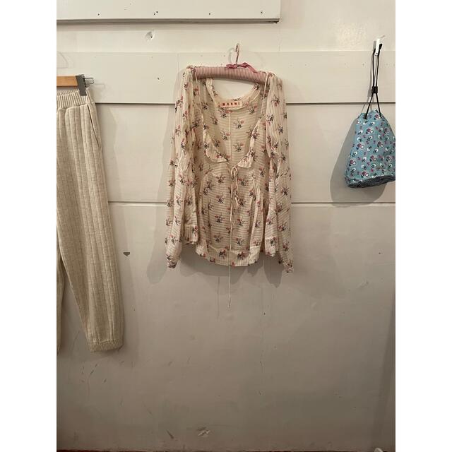 Marni(マルニ)のMARNI flower blouse. レディースのトップス(シャツ/ブラウス(長袖/七分))の商品写真