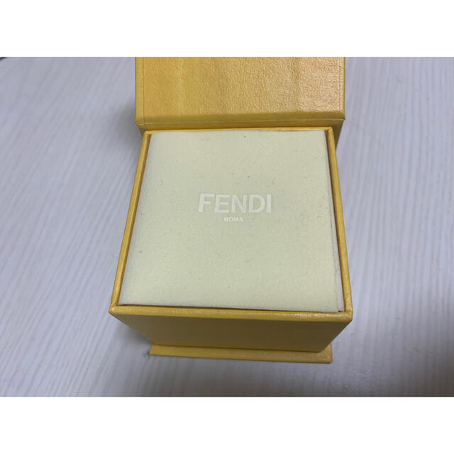 FENDI - 早い者勝ち!《美品》FENDI ピアス ブラック ※(片耳)の通販 by